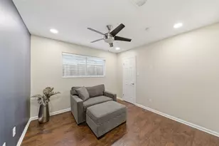 8526 Cedel Dr, Houston, TX 77055 - Photo 24