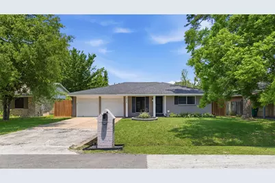8526 Cedel Drive, Houston, TX 77055 - Photo 2