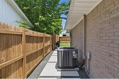 8526 Cedel Drive, Houston, TX 77055 - Photo 4