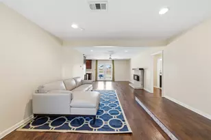 8526 Cedel Dr, Houston, TX 77055 - Photo 10