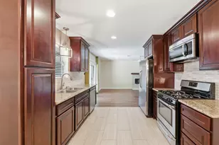 8526 Cedel Dr, Houston, TX 77055 - Photo 18