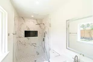 2635 Knotty Oaks Trail, Houston, TX 77045 - Photo 20