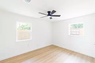 2635 Knotty Oaks Trail, Houston, TX 77045 - Photo 16
