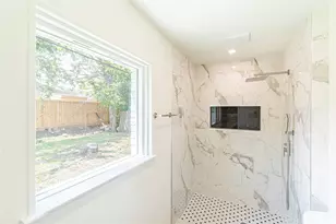 2635 Knotty Oaks Trail, Houston, TX 77045 - Photo 18