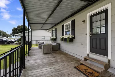 2207 Bunton Drive, El Campo, TX 77437 - Photo 4