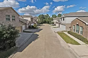 13518 Villa Arbor Dr, Houston, TX 77070 - Photo 4
