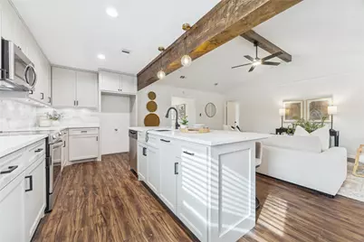 220 Oakwood Street, League City, TX 77573 - Photo 14
