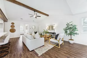 220 Oakwood St, League City, TX 77573 - Photo 10