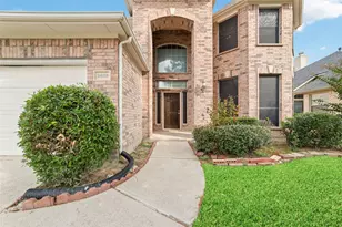 2638 Long Leaf Dr, Sugar Land, TX 77478 - Photo 4
