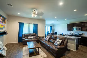 930 Bright Lotus Ln, Rosharon, TX 77583 - Photo 2