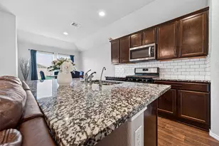 930 Bright Lotus Ln, Rosharon, TX 77583 - Photo 16