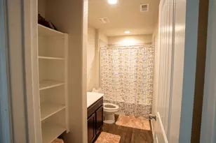 930 Bright Lotus Ln, Rosharon, TX 77583 - Photo 12