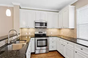 2615 W Dallas St, Houston, TX 77019 - Photo 20