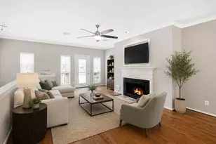 2615 W Dallas St, Houston, TX 77019 - Photo 2