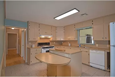 2352 Airport Road, Brenham, TX 77833 - Photo 10