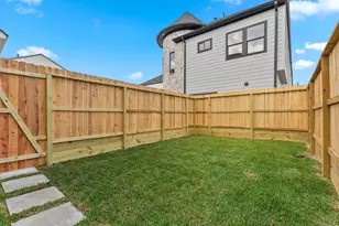 2591 Paul Quinn St, Houston, TX 77091 - Photo 22