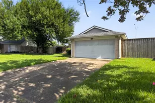 14138 Clover Point Dr, Sugar Land, TX 77498 - Photo 1