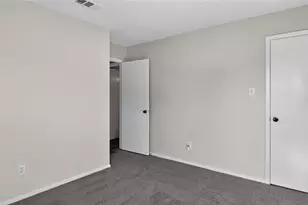 14138 Clover Point Dr, Sugar Land, TX 77498 - Photo 12