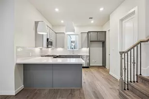 3067 Hicks St, Houston, TX 77007 - Photo 8