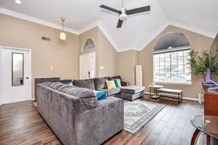 8323 Lake Crystal Dr, Houston, TX 77095 - Photo 4