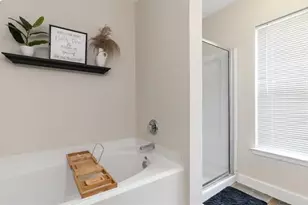 1609 Palcio Real Dr, Houston, TX 77047 - Photo 10