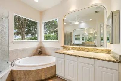 3010 Bonnebridge Way Boulevard, Houston, TX 77082 - Photo 18