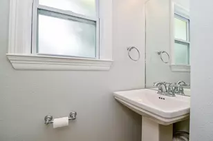 707 Thistlewood Dr, Houston, TX 77079 - Photo 34
