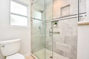707 Thistlewood Dr, Houston, TX 77079 - Photo 10