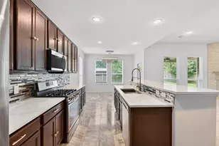 14530 Northern Mountain Ct, Houston, TX 77090 - Photo 8