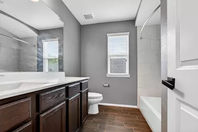 14530 Northern Mountain Court, Houston, TX 77090 - Photo 32