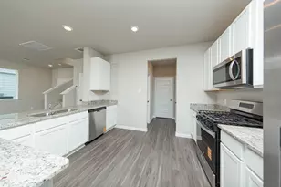 2508 Hawks Eye Dr, Conroe, TX 77340 - Photo 2