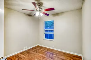 10403 Falling River Dr, Houston, TX 77095 - Photo 14