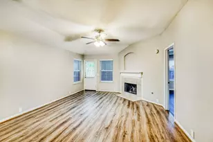 10403 Falling River Dr, Houston, TX 77095 - Photo 4