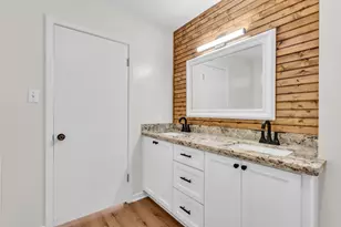 743 Sherwood Forest Dr, Ivanhoe, TX 75979 - Photo 32