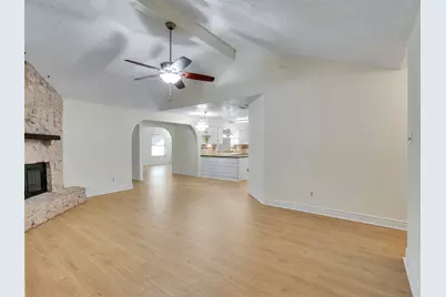 32 Sarita Road, Angleton, TX 77515 - Photo 4