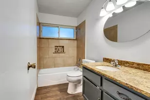 32 Sarita Rd, Angleton, TX 77515 - Photo 10