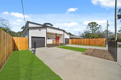 1512 W Blum Street #A, Alvin, TX 77511 - Photo 4