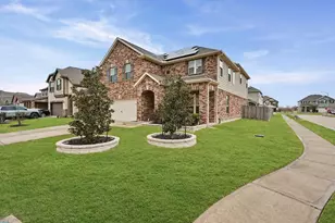14201 Spring Birch Ln, Pearland, TX 77584 - Photo 2
