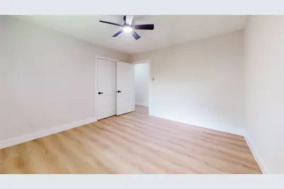 903 Elmwood Drive, Baytown, TX 77520 - Photo 22
