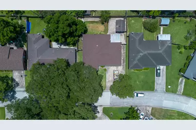 903 Elmwood Drive, Baytown, TX 77520 - Photo 26