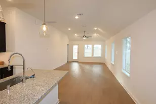 10338 Navarro Path, Montgomery, TX 77316 - Photo 4