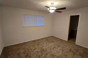 7855 Green Lawn Dr, Houston, TX 77088 - Photo 32