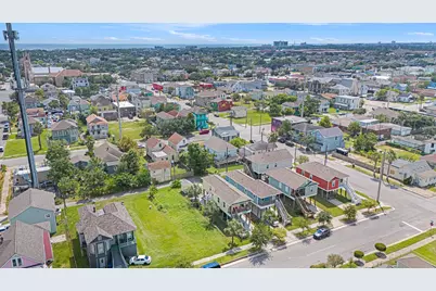 3515 Winnie Street, Galveston, TX 77550 - Photo 4