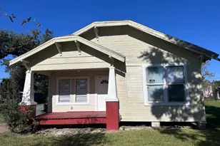 1925 11th St, Port Arthur, TX 77640 - Photo 1