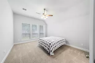 704 Fall Rock Branch Dr, Conroe, TX 77304 - Photo 18