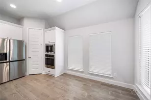 704 Fall Rock Branch Dr, Conroe, TX 77304 - Photo 8