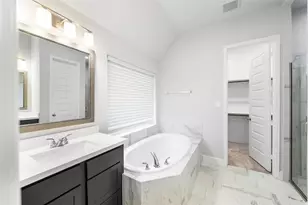 704 Fall Rock Branch Dr, Conroe, TX 77304 - Photo 20