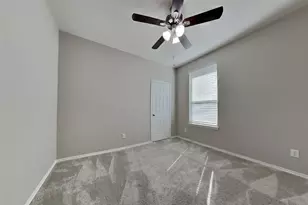 4295 Roaring Timber Dr, Conroe, TX 77304 - Photo 14