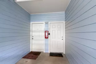 7000 Seawall Blvd, Galveston, TX 77551 - Photo 20