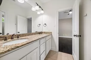 3122 Gannett St, Houston, TX 77025 - Photo 32